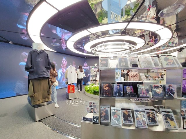 飛魚女孩,韓國自由行,SM大樓,sm大樓,KWANGYA 광야,kwangyaclubace會員,sm kwangya地址,sm曠野營業時間,sm大樓首爾林,sm kwangya營業時間,sm大樓地址,kwangya官網,kwangya怎麼去,kwangya要預約嗎,kwangya@seoul予約,kwangya seoul怎麼去,KWANGYA SEOUL,광야 서울,跟著飛魚玩韓國,首爾6天5夜行程,戈登·拉姆齊餐廳,戈登·拉姆齊吃到飽的披薩店,戈登·拉姆齊首爾,戈登·拉姆齊亞洲,riize周邊,riize娃娃,riize手燈代購,riize fancon周邊,SM家族粉,SM30週年影片,aespa 周邊,aespa cd player哪裡買,aespa官方周邊,aespa周邊娃娃