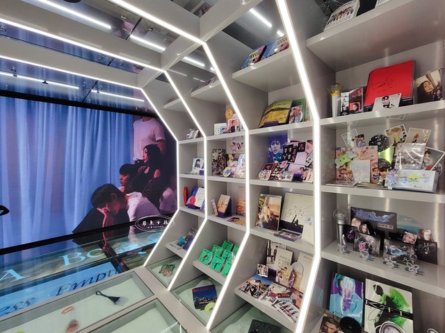 飛魚女孩,韓國自由行,SM大樓,sm大樓,KWANGYA 광야,kwangyaclubace會員,sm kwangya地址,sm曠野營業時間,sm大樓首爾林,sm kwangya營業時間,sm大樓地址,kwangya官網,kwangya怎麼去,kwangya要預約嗎,kwangya@seoul予約,kwangya seoul怎麼去,KWANGYA SEOUL,광야 서울,跟著飛魚玩韓國,首爾6天5夜行程,戈登·拉姆齊餐廳,戈登·拉姆齊吃到飽的披薩店,戈登·拉姆齊首爾,戈登·拉姆齊亞洲,riize周邊,riize娃娃,riize手燈代購,riize fancon周邊,SM家族粉,SM30週年影片,aespa 周邊,aespa cd player哪裡買,aespa官方周邊,aespa周邊娃娃