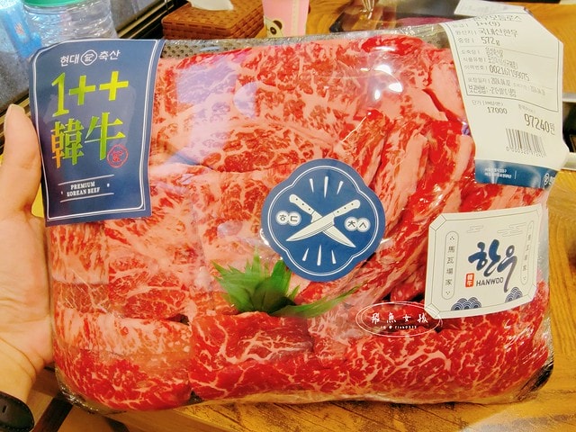 馬場洞,跟著飛魚玩韓國,馬場洞畜產市場,馬場洞韓牛,馬場洞,馬場洞韓牛一條街,馬場洞韓牛交通,馬場洞韓牛推薦,馬場洞自然畜產,馬場洞韓牛市場,馬場洞韓牛dcard,馬場洞怎麼去,馬場洞韓文,馬場洞餐廳,馬場洞地鐵出口,明洞韓牛推薦dcard,首爾韓牛推薦dcard,首爾韓牛dcard,明洞24小時烤肉,馬場洞景點,馬場洞韓牛營業時間,馬場洞地鐵,首爾韓牛1++,首爾韓牛餐廳,韓國韓牛推薦,首爾韓牛餐廳推薦,馬場洞韓牛村,馬場洞韓牛交通,馬場洞韓牛村 菜單