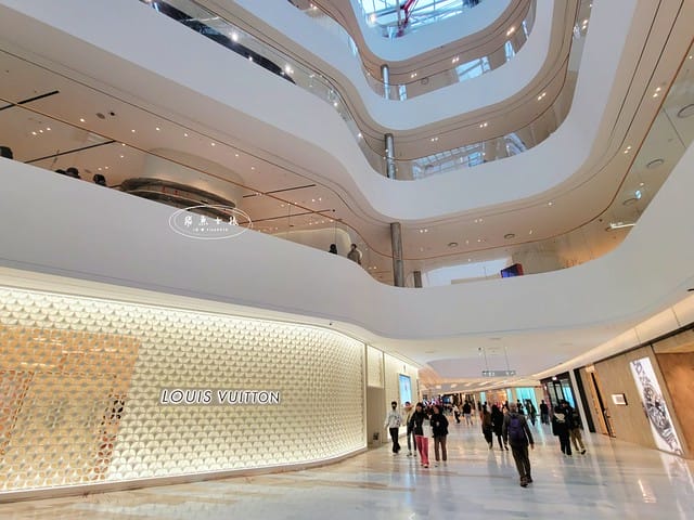 首爾打卡景點,首爾購物,the hyundai seoul聖誕村2024,汝矣島現代百貨聖誕預約,汝矣島漢江公園,汝矣島現代百貨,首爾汝矣島現代百貨,The Hyundai Seoul,汝矣島現代百貨攻略,汝矣島現代百貨交通,汝矣島現代百貨美食,汝矣島現代百貨推薦,汝矣島自由行,首爾自由行景點推薦,首爾百貨推薦,韓國購物必去百貨,汝矣島購物攻略,汝矣島百貨商場,首爾美食購物景點,汝矣島漢江公園,汝矣島櫻花大道,63大廈觀景台,首爾汝矣島行程規劃,汝矣島必去景點,首爾汝矣島購物行程,韓國自由行購物指南,韓國百貨推薦2024,韓國百貨必買清單,汝矣島櫻花大道,首爾聖誕2024,韓國聖誕節2024活動,首爾聖誕節會下雪嗎,首爾聖誕市集,首爾自由行,首爾購物,首爾打卡景點,首爾賞櫻景點,首爾漢江夜景