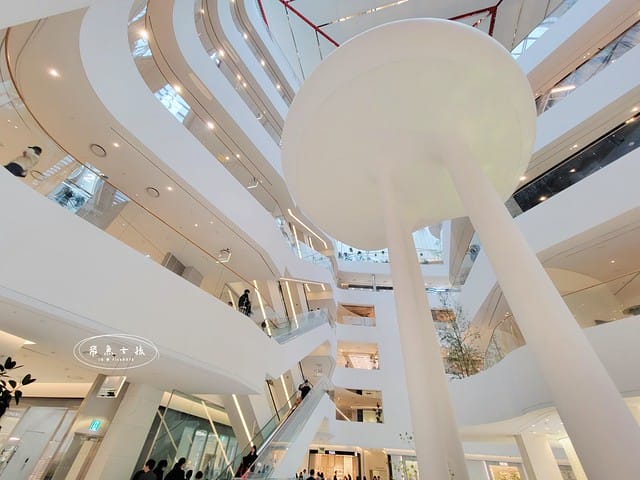 首爾打卡景點,首爾購物,the hyundai seoul聖誕村2024,汝矣島現代百貨聖誕預約,汝矣島漢江公園,汝矣島現代百貨,首爾汝矣島現代百貨,The Hyundai Seoul,汝矣島現代百貨攻略,汝矣島現代百貨交通,汝矣島現代百貨美食,汝矣島現代百貨推薦,汝矣島自由行,首爾自由行景點推薦,首爾百貨推薦,韓國購物必去百貨,汝矣島購物攻略,汝矣島百貨商場,首爾美食購物景點,汝矣島漢江公園,汝矣島櫻花大道,63大廈觀景台,首爾汝矣島行程規劃,汝矣島必去景點,首爾汝矣島購物行程,韓國自由行購物指南,韓國百貨推薦2024,韓國百貨必買清單,汝矣島櫻花大道,首爾聖誕2024,韓國聖誕節2024活動,首爾聖誕節會下雪嗎,首爾聖誕市集,首爾自由行,首爾購物,首爾打卡景點,首爾賞櫻景點,首爾漢江夜景