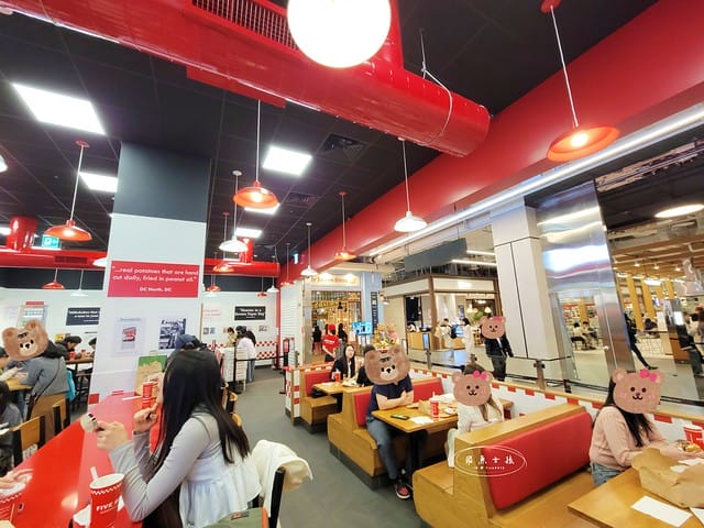 FIVE GUYS 韓國分店,FIVE GUYS 首爾,汝矣島現代百貨 FIVE GUYS,The Hyundai Seoul 美食,韓國必吃漢堡店推薦,汝矣島必吃美食,FIVE GUYS 招牌漢堡,首爾自由行美食攻略,FIVE GUYS 韓國汝矣島分店,首爾汝矣島現代百貨推薦美食,five guys 漢堡,five guys 韓國菜單,five guys 漢堡韓國,韓國漢堡推薦,韓國shake shack分店,韓國連鎖漢堡,韓國 美國 漢堡,美國漢堡店,shake shack韓國中文菜單,shake shack韓國,汝矣島現代百貨 交通,汝矣島現代百貨地鐵出口,汝矣島現代百貨交通,汝矣島現代百貨樓層品牌
