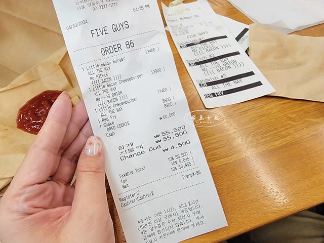 FIVE GUYS 韓國分店,FIVE GUYS 首爾,汝矣島現代百貨 FIVE GUYS,The Hyundai Seoul 美食,韓國必吃漢堡店推薦,汝矣島必吃美食,FIVE GUYS 招牌漢堡,首爾自由行美食攻略,FIVE GUYS 韓國汝矣島分店,首爾汝矣島現代百貨推薦美食,five guys 漢堡,five guys 韓國菜單,five guys 漢堡韓國,韓國漢堡推薦,韓國shake shack分店,韓國連鎖漢堡,韓國 美國 漢堡,美國漢堡店,shake shack韓國中文菜單,shake shack韓國,汝矣島現代百貨 交通,汝矣島現代百貨地鐵出口,汝矣島現代百貨交通,汝矣島現代百貨樓層品牌