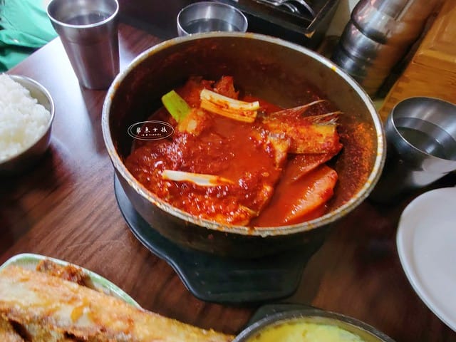 南大門市場美食,南大門市場必吃,南大門市場白帶魚,南大門市場辣燉白帶魚,南大門市場白帶魚胡同,首爾白帶魚美食,首爾辣燉白帶魚,南大門市場美食地圖,南大門市場怎麼去,韓國辣燉白帶魚,南大門市場棉被,南大門市場早餐,南大門市場營業時間,南大門市場老爺爺草莓乾,南大門市場韓文,南大門市場交通,南大門市場地鐵,南大門童裝營業時間,南大門批發營業時間,南大門韓文,韓國白帶魚料理,南大門辣燉魚街,南大門白帶魚一條街