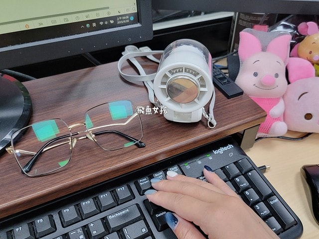 TiDdi評價,TiDdi折疊風扇好用嗎,戶外手持風扇開箱,涼爽頸掛式風扇推薦,多段風速手持風扇,掛脖涼風扇開箱,便攜式涼感風扇分享,露營充電電風扇分享,高續航力手持風扇,冷敷風扇實測,大風量隨身風扇推薦,迷你風扇開箱,夏天必備超涼風扇,製冷手持風扇,通勤用小風扇,夏天必備電風扇,手持電風扇推薦dcard,手持電風扇推薦ptt,手持風扇ptt,掛脖風扇ptt,tiddi評價ptt,