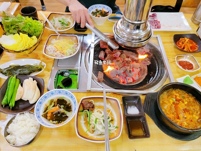 清州美食推薦,清州西門市場,清州烤肉推薦,清州韓牛,더 투뿔 한우 정육식당,清州自由行美食,韓國清州美食,清州五花肉街,清州在地美食,韓國1++韓牛,清州美食,清州烤肉,西門市場美食,清州自由行dcard,清州自由行,清州四天三夜,清州自由行交通,清州 四天三夜,韓國清州自由行,韓國清州三天兩夜,清州烤肉 一條 街,清州旅遊dcard,韓國清州 必 吃,清州 五花肉一條街