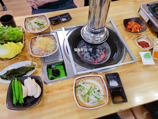 清州美食推薦,清州西門市場,清州烤肉推薦,清州韓牛,더 투뿔 한우 정육식당,清州自由行美食,韓國清州美食,清州五花肉街,清州在地美食,韓國1++韓牛,清州美食,清州烤肉,西門市場美食,清州自由行dcard,清州自由行,清州四天三夜,清州自由行交通,清州 四天三夜,韓國清州自由行,韓國清州三天兩夜,清州烤肉 一條 街,清州旅遊dcard,韓國清州 必 吃,清州 五花肉一條街