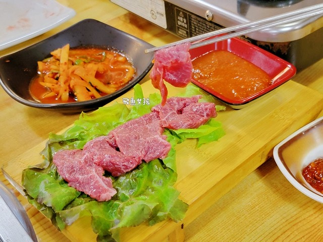 清州美食推薦,清州西門市場,清州烤肉推薦,清州韓牛,더 투뿔 한우 정육식당,清州自由行美食,韓國清州美食,清州五花肉街,清州在地美食,韓國1++韓牛,清州美食,清州烤肉,西門市場美食,清州自由行dcard,清州自由行,清州四天三夜,清州自由行交通,清州 四天三夜,韓國清州自由行,韓國清州三天兩夜,清州烤肉 一條 街,清州旅遊dcard,韓國清州 必 吃,清州 五花肉一條街