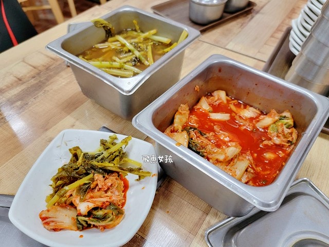 清州五福刀削麵,清州美食,清州刀切麵,清州景點推薦,오복원조칼국수 청주,清州自由行dcard,清州四天三夜,清州 四天三夜,韓國清州三天兩夜,清州旅遊dcard,清州自由行,清州景點,清州交通,清州逛街,清州城安街,清州城安商圈,清州機場到首爾,城安街商圈必買,城安街商圈,韓國城安街商圈餐廳推薦,清州美食推薦,清州宵夜,西門市場美食,清州餃子,韓國清州美食,清州自由行美食