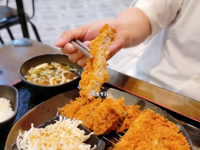 清州美食,清州炸豬排,清州公園堂,清州六街市場美食,清州自由行dcard,清州四天三夜,清州旅遊dcard,清州自由行,清州景點,清州美食推薦,西門市場美食,韓國清州美食,清州市場推薦,清州市場,清州六街市場,六街綜合市場必買,六街綜合市場海苔,清州城安街,清州公園堂炸豬排,清州中央公園,清州糖餅,清州啾啾糖餅,清州有什麼好吃的,清州餐廳,清州小吃