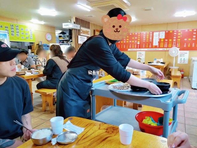 大邱機場美食,大邱機場覓食,大邱機場湯飯,大邱湯飯推薦,大邱紅眼班機美食,大邱紅眼班機覓食,大邱自由行,大邱自由行美食,大邱自由行推薦,韓國自由行美食,韓國國內機場美食,韓國湯飯推薦,大邱湯飯,大邱元祖奶奶湯飯,진배기원조할매국밥,大邱清晨美食,大邱24小時美食,大邱早晨美食,大邱機場早餐,大邱機場24小時餐廳