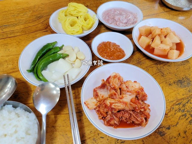 大邱機場美食,大邱機場覓食,大邱機場湯飯,大邱湯飯推薦,大邱紅眼班機美食,大邱紅眼班機覓食,大邱自由行,大邱自由行美食,大邱自由行推薦,韓國自由行美食,韓國國內機場美食,韓國湯飯推薦,大邱湯飯,大邱元祖奶奶湯飯,진배기원조할매국밥,大邱清晨美食,大邱24小時美食,大邱早晨美食,大邱機場早餐,大邱機場24小時餐廳