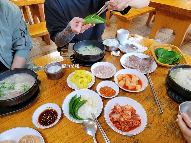大邱機場美食,大邱機場覓食,大邱機場湯飯,大邱湯飯推薦,大邱紅眼班機美食,大邱紅眼班機覓食,大邱自由行,大邱自由行美食,大邱自由行推薦,韓國自由行美食,韓國國內機場美食,韓國湯飯推薦,大邱湯飯,大邱元祖奶奶湯飯,진배기원조할매국밥,大邱清晨美食,大邱24小時美食,大邱早晨美食,大邱機場早餐,大邱機場24小時餐廳