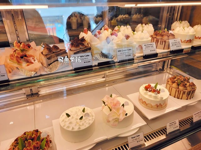 大邱美食,大邱東城路美食,大邱東城路麵包店,大邱麵包店,大邱咖啡廳,大邱甜點,大邱LePOULDU, LePOULDU,大邱可頌,大邱下午茶,大邱自由行,大邱必去咖啡廳,大邱甜點推薦,大邱自由行dcard,大邱一日遊dcard,大邱釜山自由行dcard,大邱景點,大邱必買dcard,大邱伴手禮,三松麵包,大邱咖啡廳推薦,大邱咖啡廳單身即地獄,大邱咖啡街,大邱咖啡廳2025,大邱麵包店 驚人的星期六,驚人的星期六 大邱