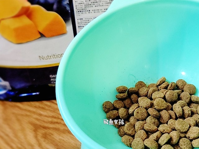 法米納評價, Petzoo飼料評價, 法米納心得, 法米納飼料dcard, 南瓜系列飼料適口性, 大品牌飼料心得, 義大利寵物飼料推薦, 寵物吃南瓜好處, 南瓜飼料開箱, 寵物機能飼料推薦, WDJ狗飼料開箱, 高肉含量寵糧推薦, 挑嘴貓吃南瓜嗎, 南瓜飼料分享, 無穀天然寵糧開箱, 義大利原裝進口,法米納貓飼料,法米納貓飼料dcard,法米納貓飼料ptt,法米納羊肉藍莓 PTT,法米納貓飼料推薦,法米納 南瓜,法米納 羊肉藍莓,法米納羊肉藍莓dcard