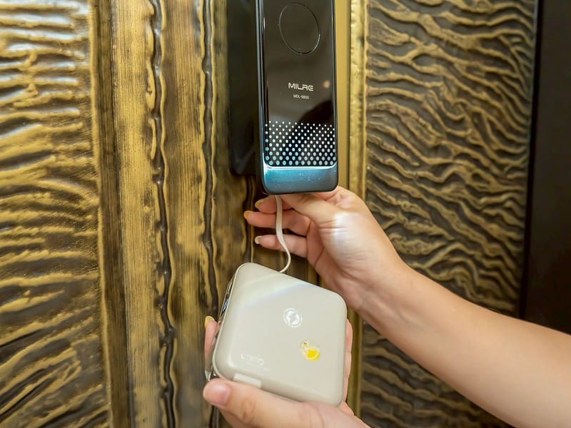 韓國MILRE MDL-9800 智慧門鎖！防偽3D人臉辨識，家庭安防更升級。